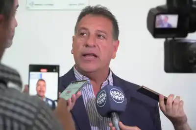 El durísimo cruce de un ministro a Ravier: “Se timbean la plata que es para las rutas”