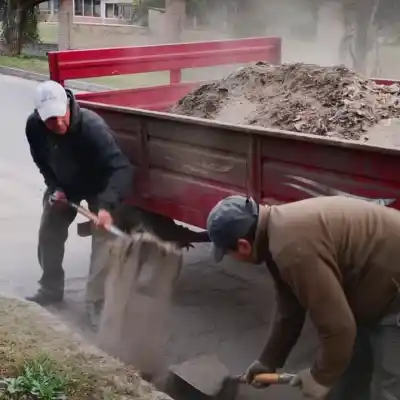 ¿Qué encontraron los agentes comunales en las calles de Cuesta Blanca?