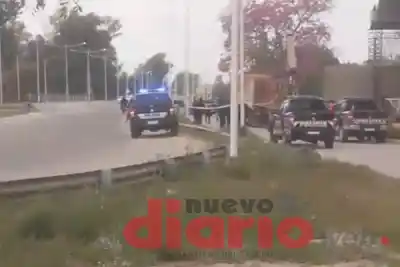Aplastado por una carga de chapones: murió en un taller de Santiago del Estero