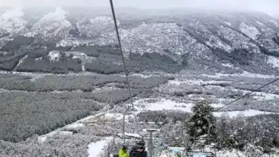 Agenda invernal en Lago Hermoso: ¿Qué actividades trae el resort para agosto y septiembre?