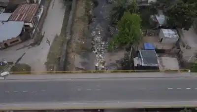 Montaña de basura en el Canal Norte: ¿qué harán ante las lluvias que se vienen?