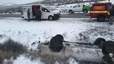 Volcó en la Ruta 40 con cuatro funcionarios de Educación: el increíble detalle que evitó una tragedia
