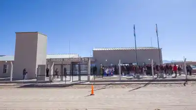 El aula que falta: el Secundario N°50 de Tres Pozos necesita más espacio y la promesa incumplida del internet