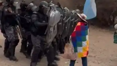 Desalojo en Humahuaca: la policía jujeña usó balas de goma contra una comunidad y detuvo a siete personas