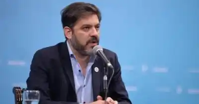 ¿Se viene la reelección indefinida de intendentes en Buenos Aires? El Gobierno salió a respaldarla