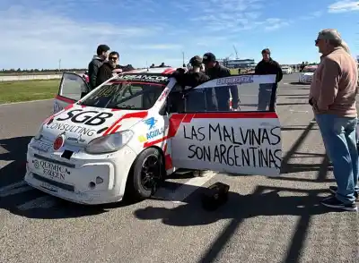 El auto de Yerobi que llevó un mensaje que paralizó al Turismo Pista en San Nicolás