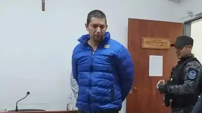 Intentó matar a su expareja, prendió fuego la casa y ahora va a juicio