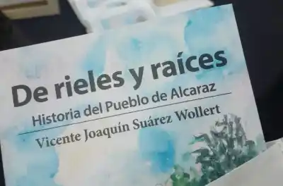 El elogio del gobernador al libro que rescata la historia de Alcaraz