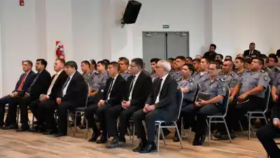La Policía de Santiago se prepara para un futuro incierto: el desafío de la “era sintética”
