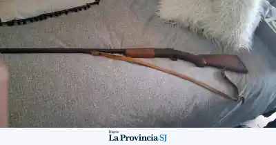 Escopeta secuestrada en Rawson: la amenaza que escondía una discusión por 10.000 dólares