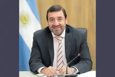 Choque en cadena en avenida Solís: el ministro Bernardo Herrera fue hospitalizado