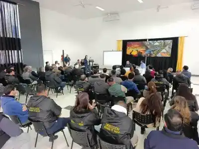 Capacitación clave en Vialidad: nuevos materiales con inteligencia artificial para las rutas de Formosa
