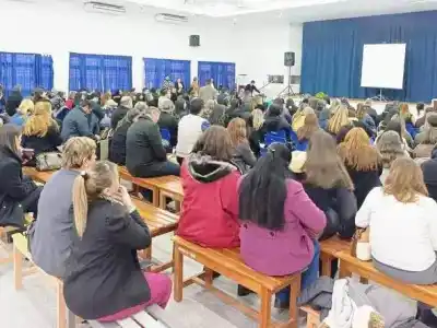 Un tema que duele y exige acción: así se preparan los docentes de Formosa para prevenir el suicidio en las aulas