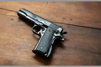 Un arma reglamentaria y una discusión por alimentos: la tensa historia que movilizó a la policía en La Banda