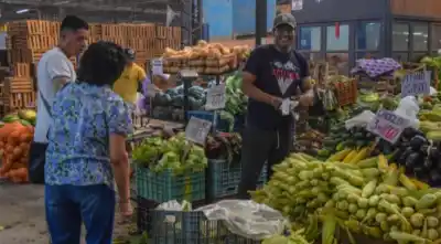 El Cofruthos: la crisis que vació los bolsillos y las góndolas