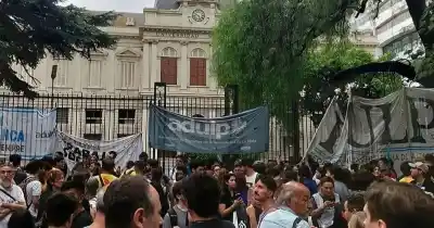 Universidad en vilo: paro docente y nodocente esta semana, ¿qué pasará con las clases?