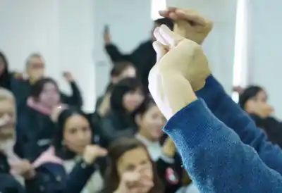 480 personas se anotaron para aprender Lengua de Señas: el dato que sorprendió al Poder Legislativo