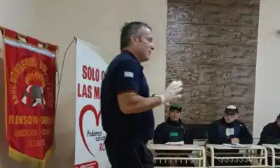 Bomberos de Rawson intensifican los talleres de RCP y preparan una nueva convocatoria abierta