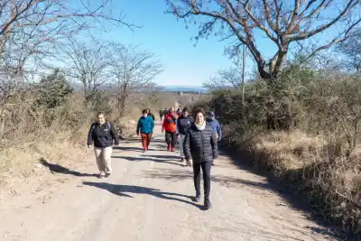 El pueblo que se mueve: así fue la nueva caminata en Villa Parque Santa Ana