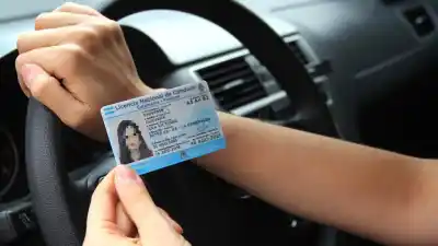 El ritual que se desvanece: por qué los jóvenes ya no corren a sacar el registro