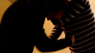 El reencuentro que terminó en golpes: ex pareja protagonizó una violenta pelea en una fiesta de Vilmer