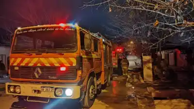 El fuego arrasó con una casa en Guaymallén y el dato que dejó helados a los vecinos