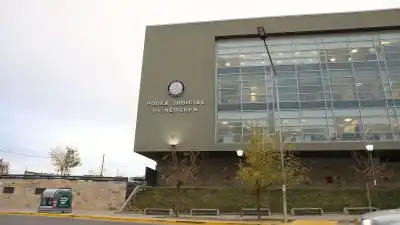 Lo citó para hablar, lo envolvió en nylon y lo apuñaló: la Justicia encontró un atenuante clave