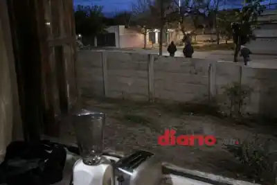 Robaron 20 mil dólares a un abogado: el padre los persiguió a pie y casi los atrapa