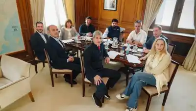 Girada la estrategia: Sturzenegger se suma a la mesa política de Karina Milei
