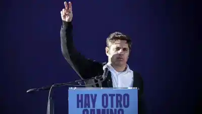 Kicillof se suma al Congreso Panamericano en Uruguay: ¿qué busca en su gira por la región?