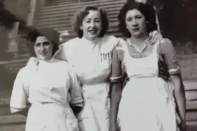 El emotivo homenaje que une a dos enfermeras y 60 años de historia en Villa María