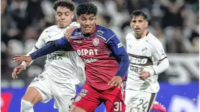 El increíble gol que se perdió Aguirre para el empate de Unión