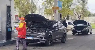 Crisis del GNC en La Plata: los cupos se agotan en una hora y los trabajadores hacen filas de madrugada