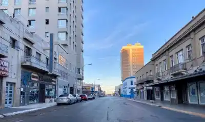 En siete meses, Comodoro habilitó 430 comercios pero otros 373 bajaron sus persianas: ¿qué rubros crecen?