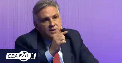Llaryora lanzó una dura advertencia sobre la clase media y la industria