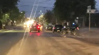 Disparos cerca de los policías y una fuga que desconcierta en Centenario