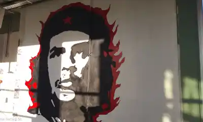 El mural del Che en la UNPSJB vuelve a brillar: qué falta para su reinauguración