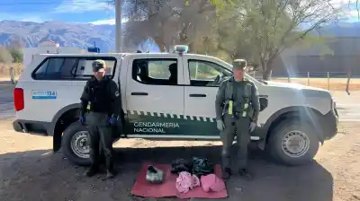 El hallazgo en las bodegas de dos colectivos que dejó helados a los gendarmes