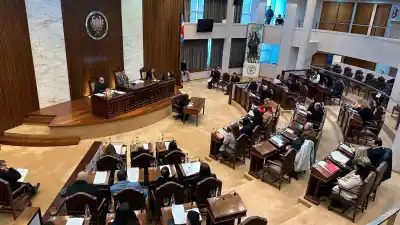 Elecciones en Santiago: el Frente Cívico arrasó en 25 intendencias y la Legislatura lo celebró