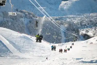 El Cerro Catedral amaneció tapado de nieve y un experto revela el secreto que nadie esperaba
