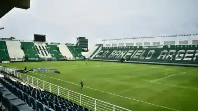 Vuelve la fiesta: Banfield y River se verán las caras con las dos hinchadas en el Florencio Sola