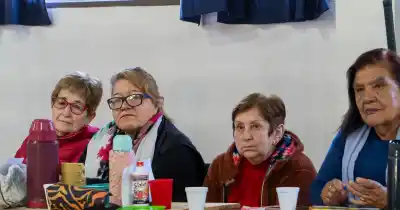 El taller que desafía el silencio: así buscan combatir la soledad en Tunuyán