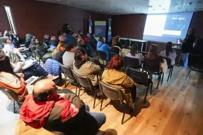 El plan que acerca la salud a los adultos mayores: vecinalistas se suman y los operativos llegan a los barrios