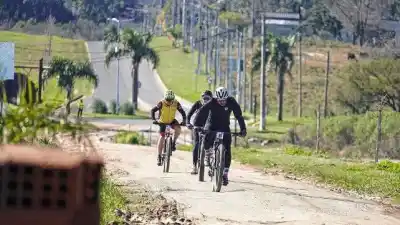 La definición más ajustada del año: cinco ciclistas llegaron separados por apenas 5 segundos