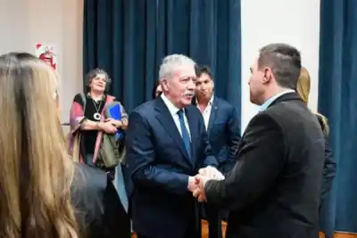 El gobernador Suárez y Damián Di Pace: una agenda a fondo sobre empleo, educación y producción