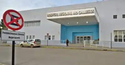 Un joven terminó con graves heridas tras un impactante choque en Río Gallegos