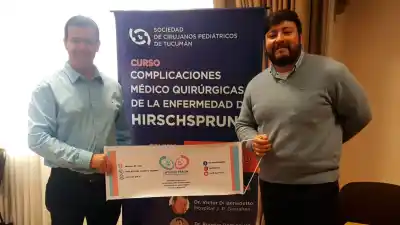 Dos cirujanos santiagueños se preparan para aprender de los mejores del mundo en el Garrahan