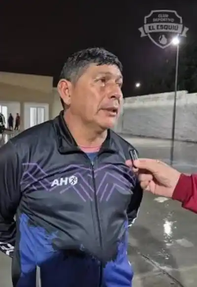Renunció el DT de Defensores de Esquiú a días de la final: ¿qué pasó?