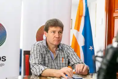 El gobernador Melella lanzó una advertencia que incomoda a los libertarios