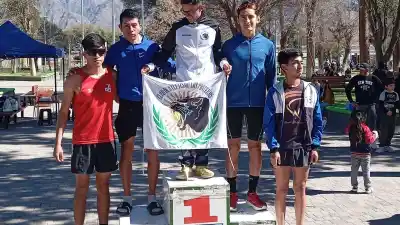 Un domingo de gloria en Santa María: Vilca y Bera se quedaron con la Maratón San Roque